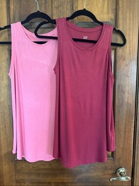 GAP Women’s Sleeveless Tank Tops - Light Pink & Rose, XS